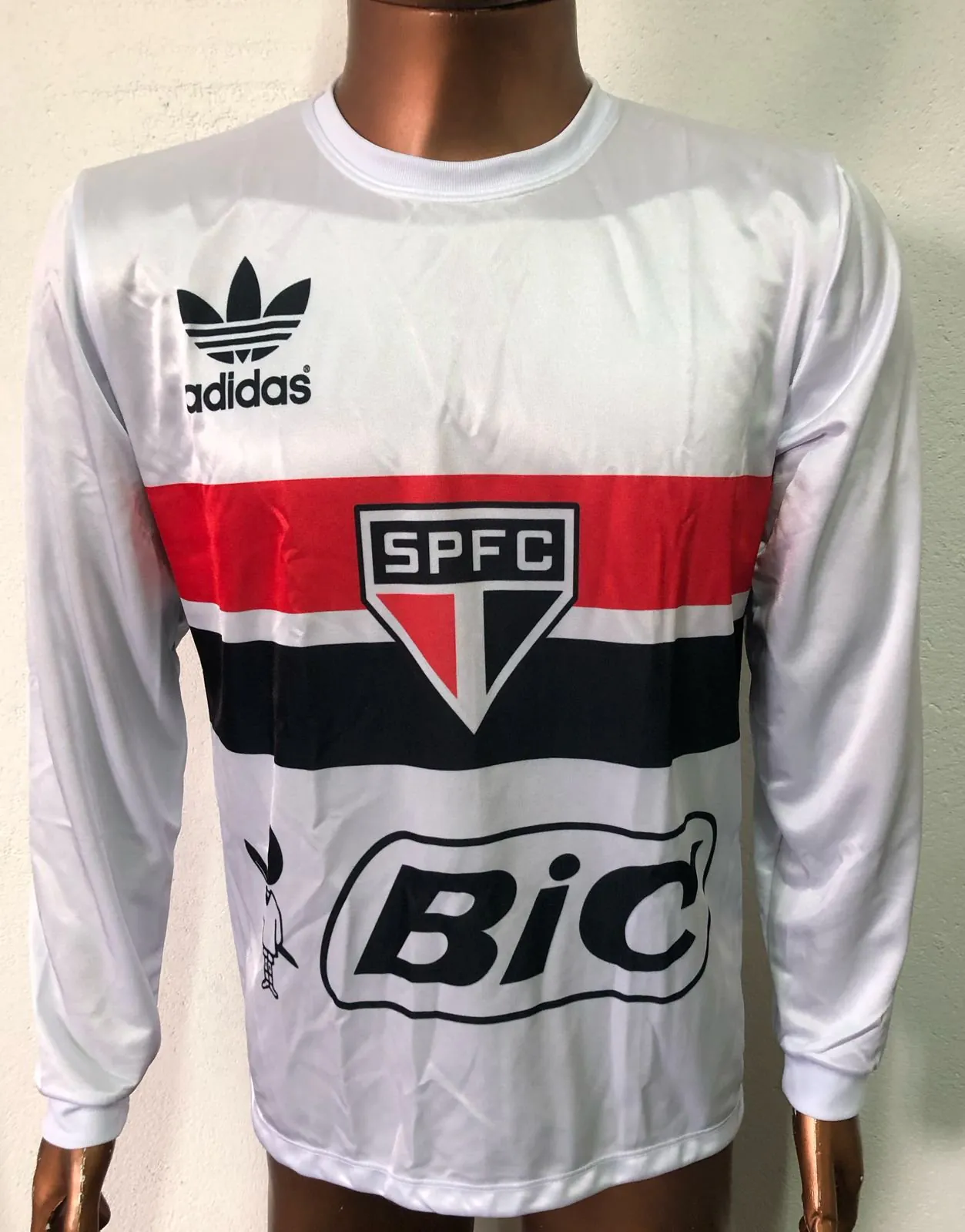 WhatsApp Image 2025-04-08 at 10.08.15 Camiseta Manga Longa Bic Anos 80 - Imagem 1