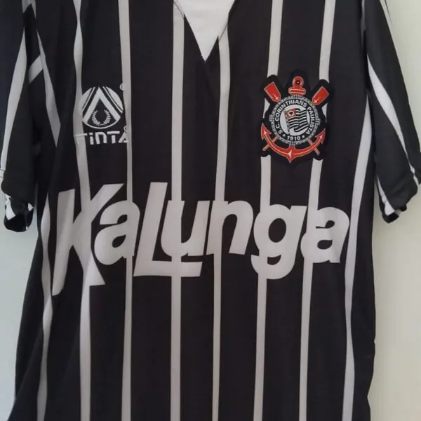 Camiseta Corinthians Retrô Listrada